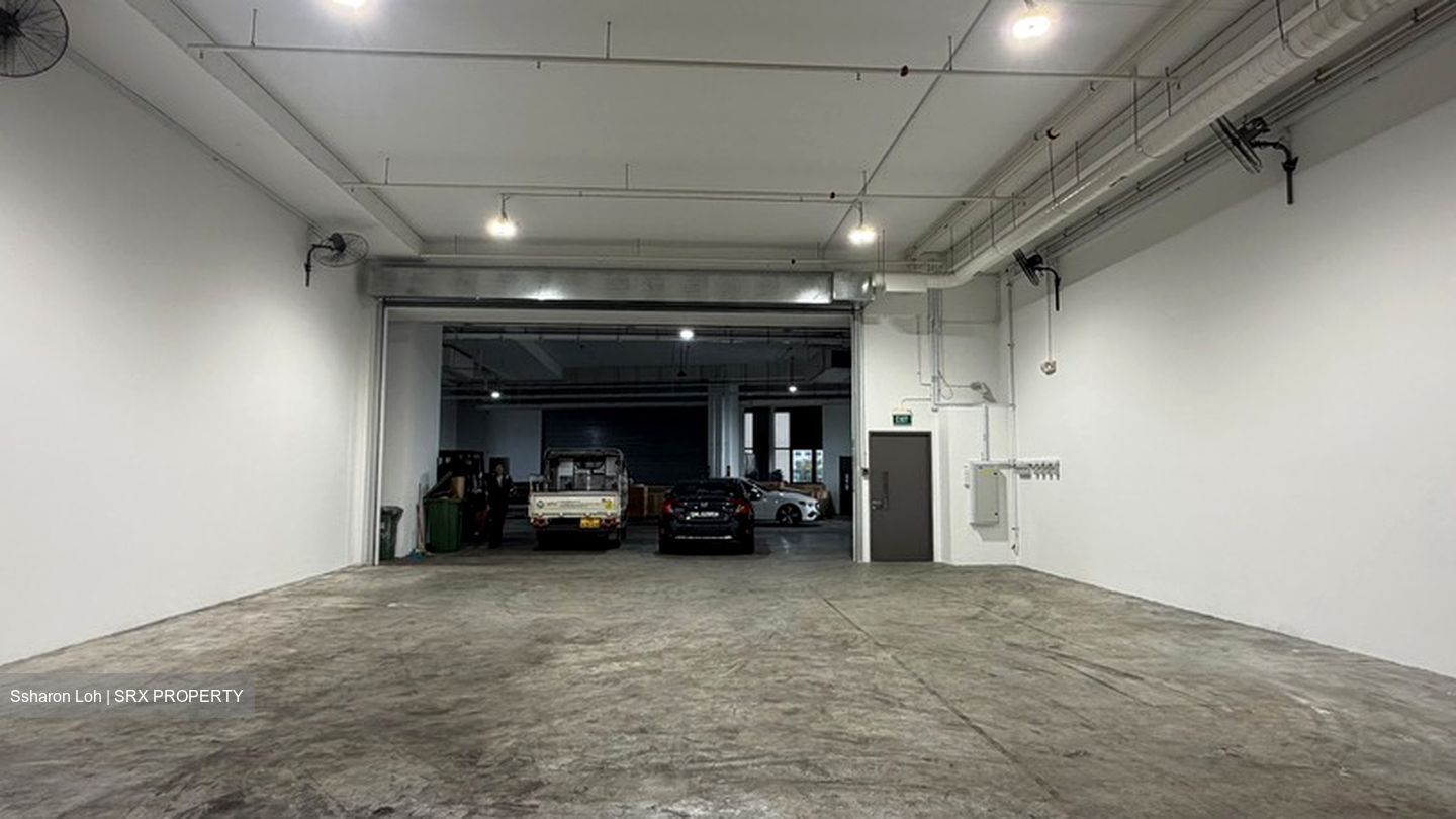 REVV (D22), Factory #629818271